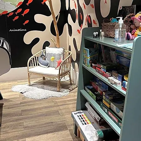 勒特雷波尔梅尔莱班宜必思快捷酒店